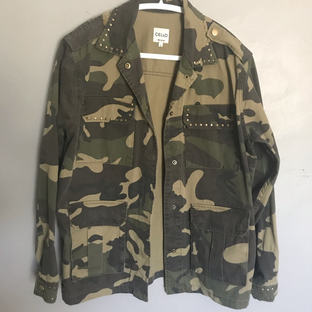 NWOT Cello camouflage over sized denim jacket